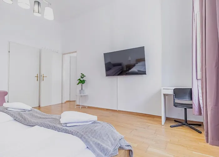 Comfortable Two Bedroom For Long דירה וינה