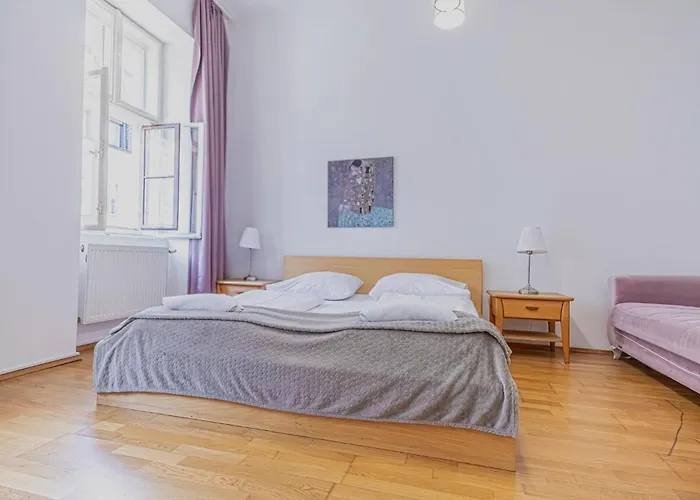 דירה Comfortable Two Bedroom For Long
