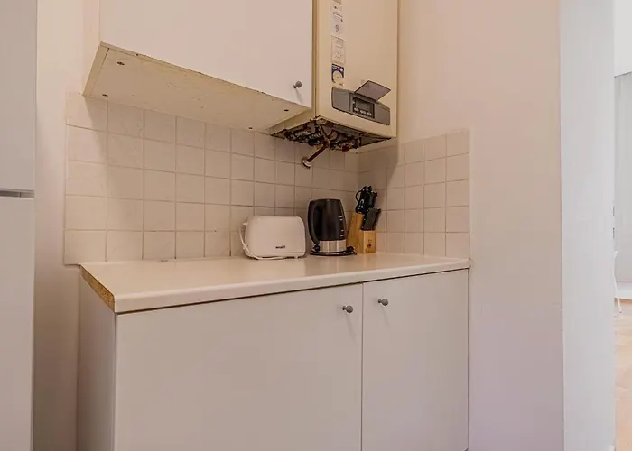דירה Comfortable Two Bedroom For Long וינה