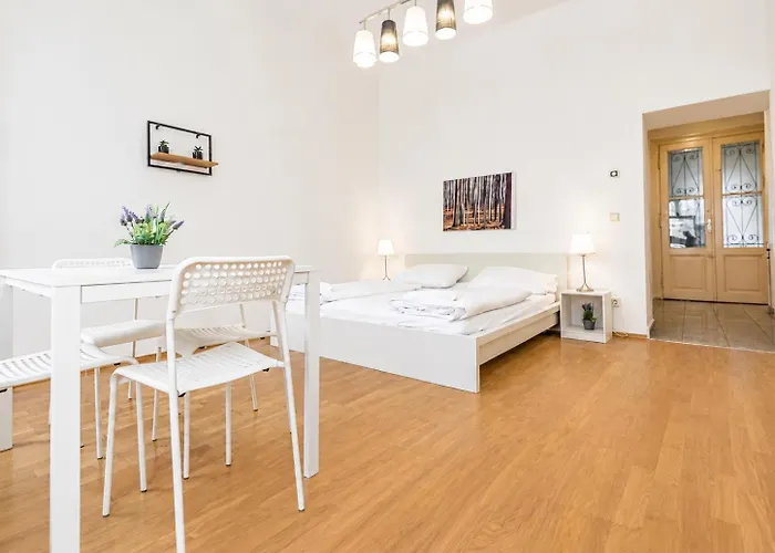 Comfortable Two Bedroom For Long * וינה