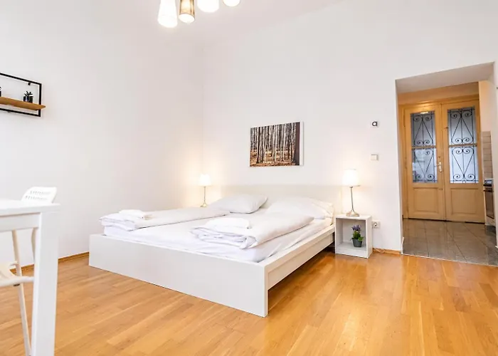 Comfortable Two Bedroom For Long דירה וינה